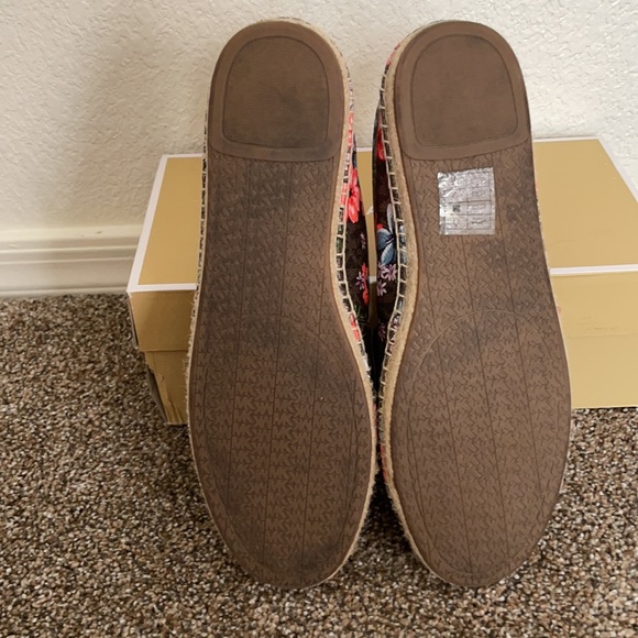 Michael Kors signature floral print espadrilles - Picture 8 of 8